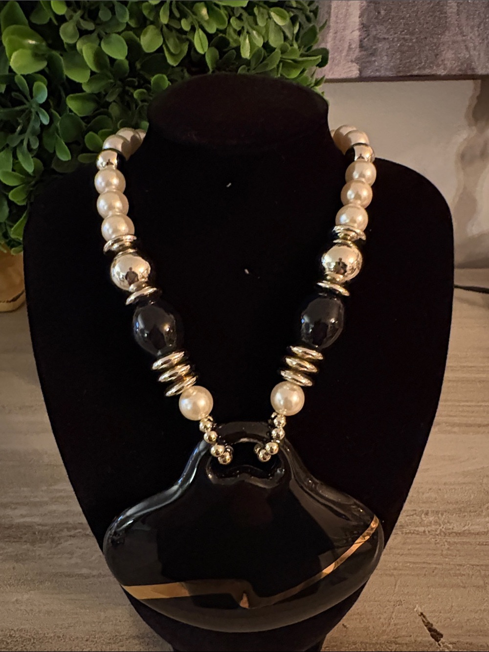 80”s Black and Gold Statement Pendant Necklace - Glass Pendant - Picture 2 of 6